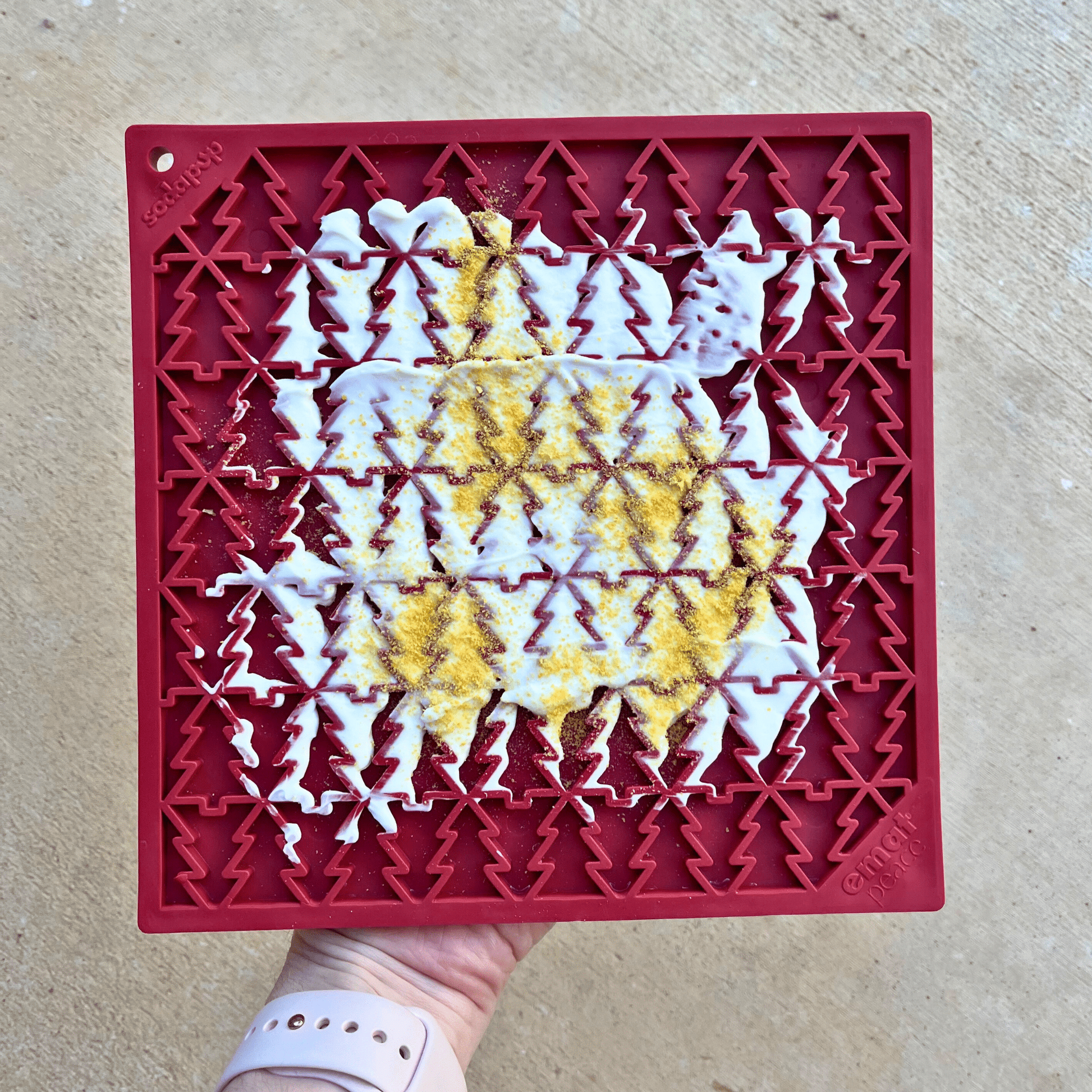 Seasons Treatings Dog Treats & Accessory Box Custom Box Farm To Pet