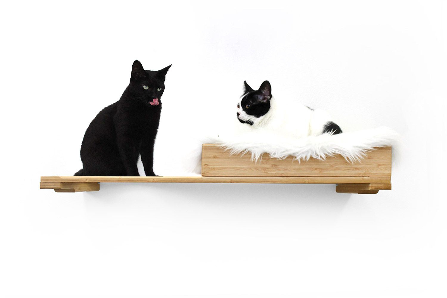 The Cat Nest Bed Natural Bamboo Cream Plush 34" Solid Shelf Cat shelves/bed Catastrophic Creations