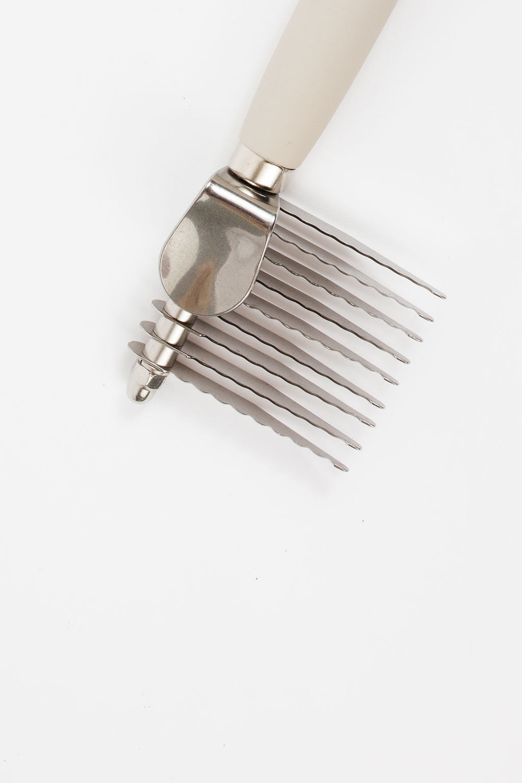 The Detangler Dog Supplies Pupwell